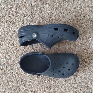 Used Navy Blue Crocs children's 12/13